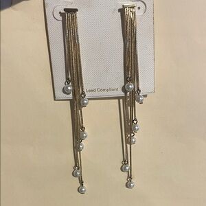 Elegant Gold and Pearl Drop Earrings